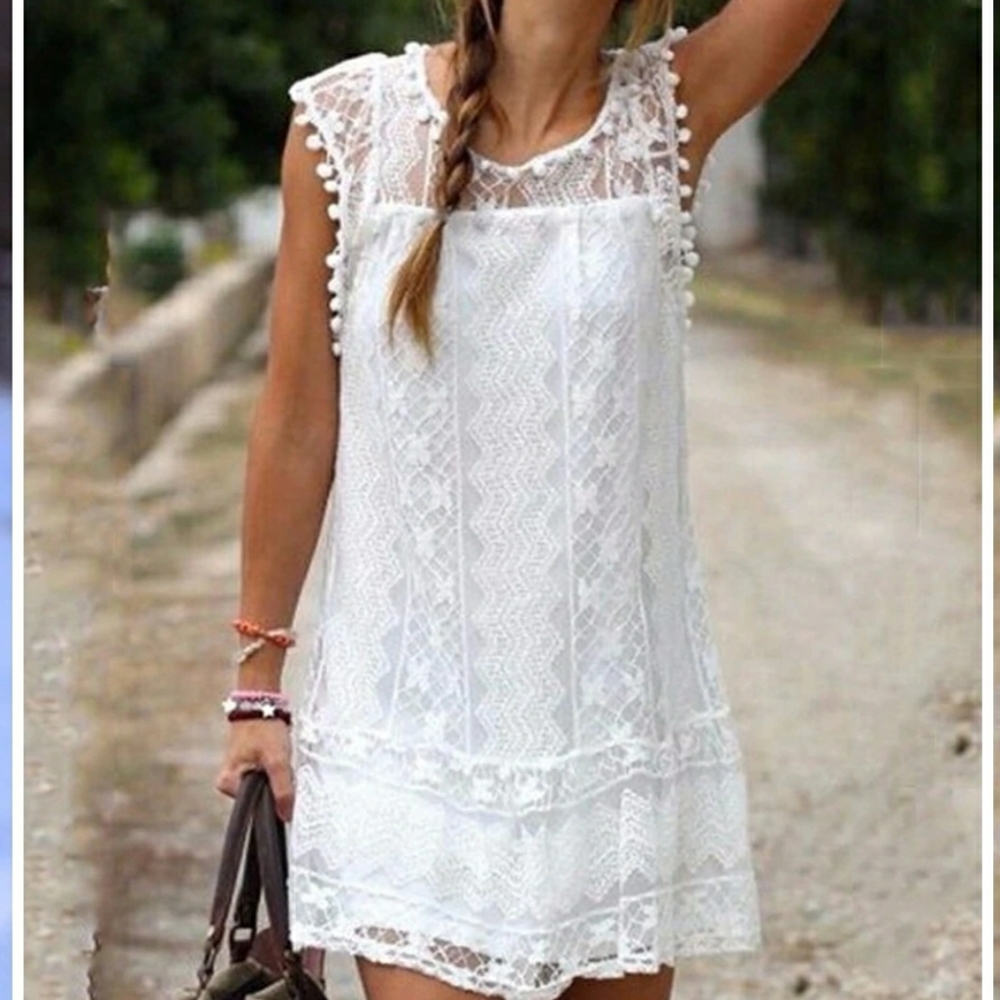 Size L. White mini summer dress.